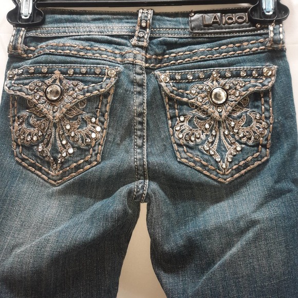 LA IDOL Girls Super Rhinestone Embroidered Blinged back pockets and belt loops 8 - Picture 6 of 10